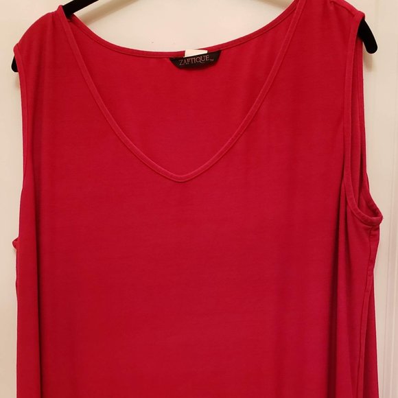 Red knit vee neck tank top - Picture 2 of 4